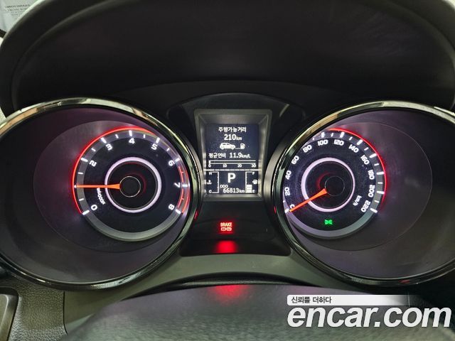 SsangYong Tivoli 2016 thumb 9