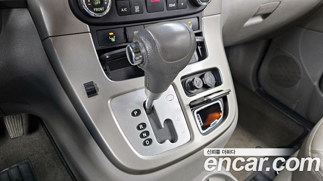 Kia Carnival 2014 thumb 9