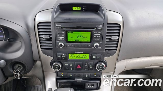 Kia Carnival 2014 thumb 11