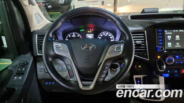 Hyundai Staria 2019 thumb 12