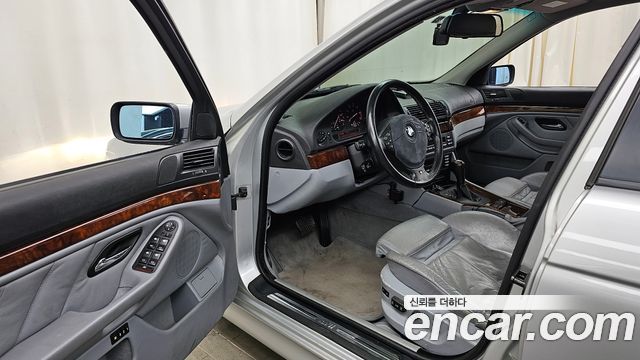 BMW 5 серии 1999 thumb 11