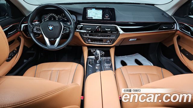 BMW 5 серии 2018 thumb 8