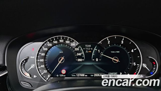 BMW 5 серии 2018 thumb 9