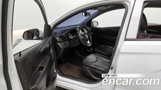 Chevrolet Spark 2016 thumb 11