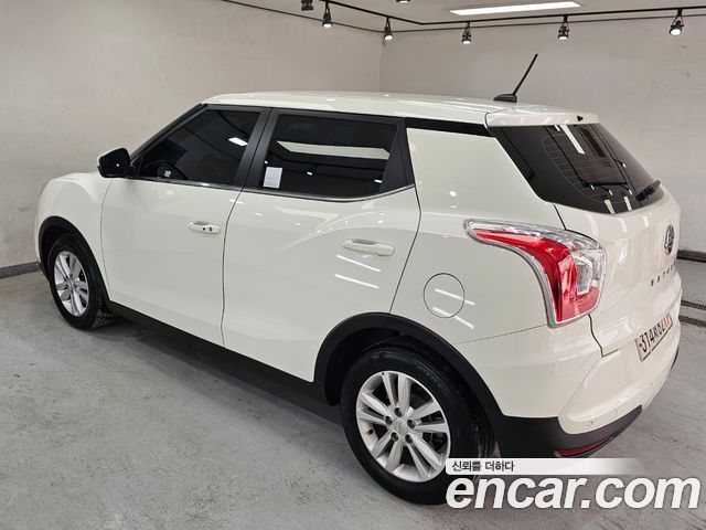SsangYong Tivoli 2017 thumb 8