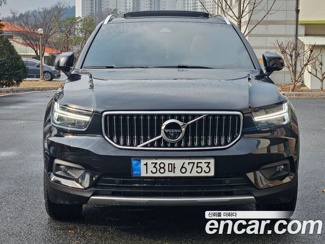 Volvo XC40 2021 thumb 2