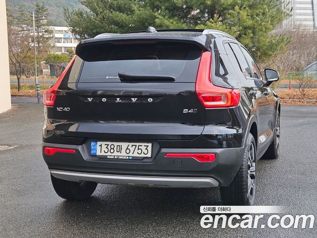 Volvo XC40 2021 thumb 7