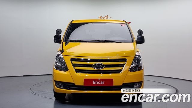 Hyundai Starex 2016 thumb 4