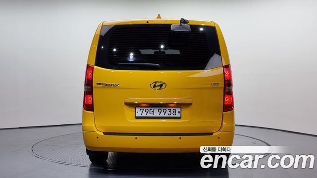 Hyundai Starex 2016 thumb 5