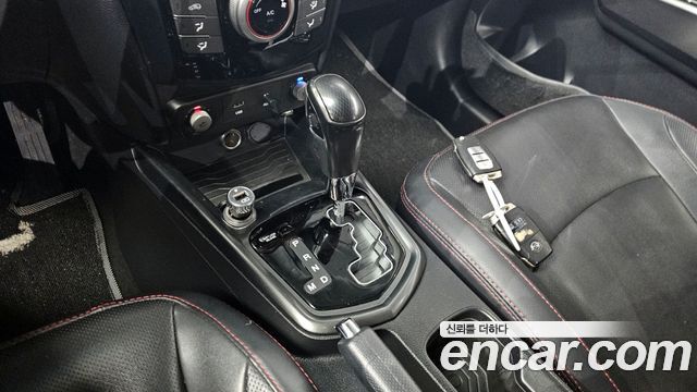 SsangYong Tivoli 2017 thumb 9