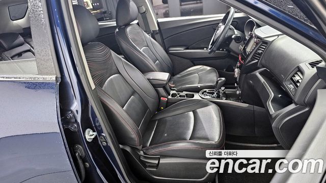 SsangYong Tivoli 2017 thumb 10