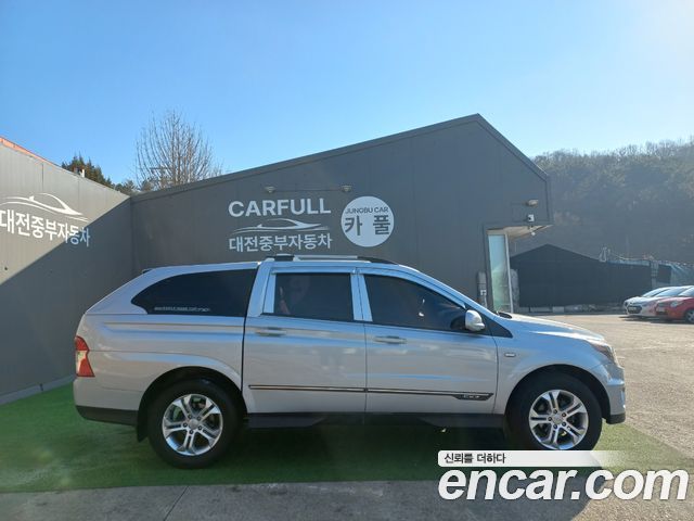SsangYong Korando 2012 thumb 8