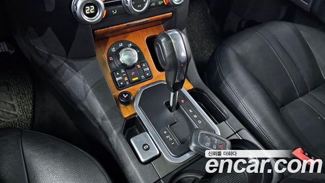 Land Rover Discovery 2010 thumb 9