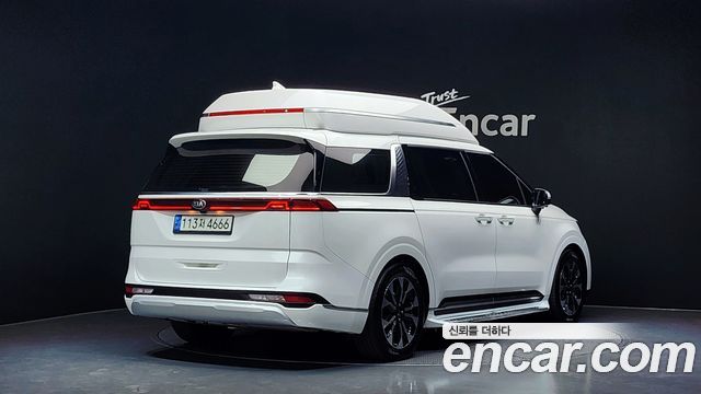 Kia Carnival 2021 thumb 3