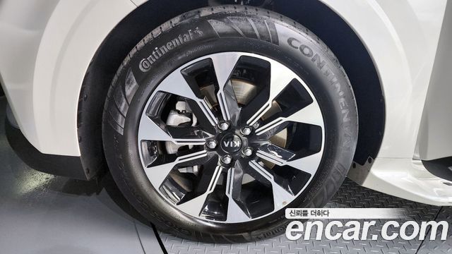 Kia Carnival 2021 thumb 6