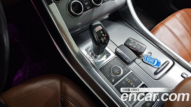 Land Rover Range Rover Sport 2015 thumb 9