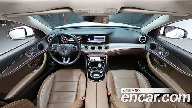 Mercedes-Benz E-Class 2018 thumb 8