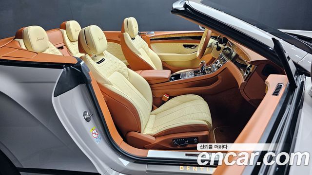 Bentley Continental 2022 thumb 11