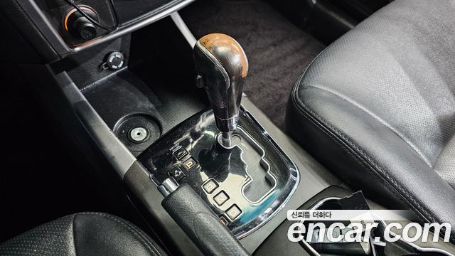 SsangYong Korando 2016 thumb 9