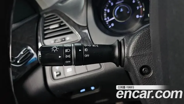 Hyundai Grandeur 2015 thumb 12