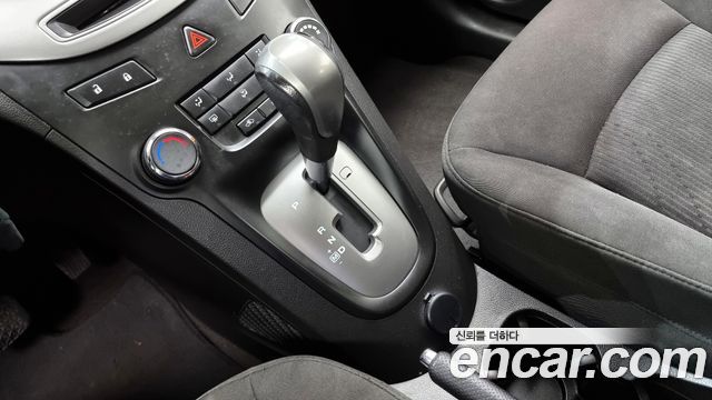 Chevrolet Orlando 2015 thumb 10