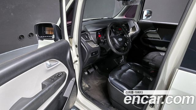 Kia Ray 2012 thumb 10