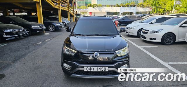 SsangYong Tivoli 2017 thumb 3
