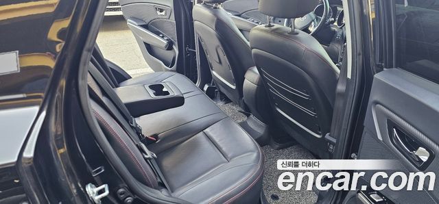 SsangYong Tivoli 2017 thumb 10