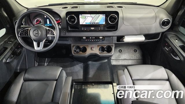 Mercedes-Benz Sprinter 2022 thumb 8