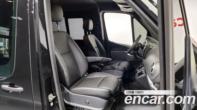 Mercedes-Benz Sprinter 2022 thumb 12
