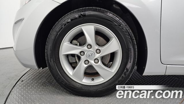 Hyundai Avante 2014 thumb 6