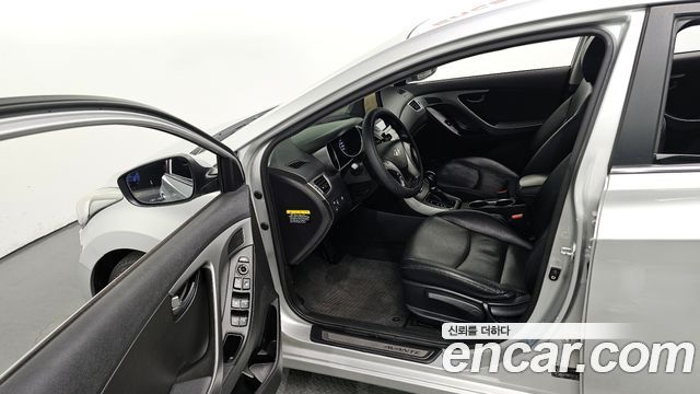 Hyundai Avante 2014 thumb 11
