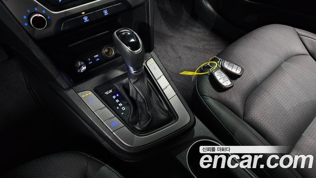 Hyundai Avante 2016 thumb 10
