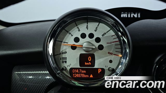 Mini Hatch 2011 thumb 9