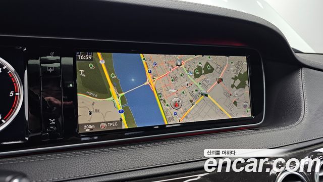 Mercedes-Benz S-Class 2014 thumb 12