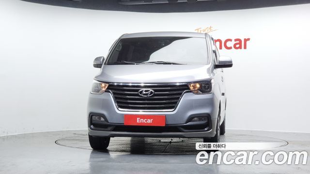 Hyundai Starex 2018 thumb 4