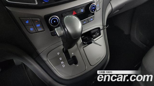 Hyundai Starex 2018 thumb 10