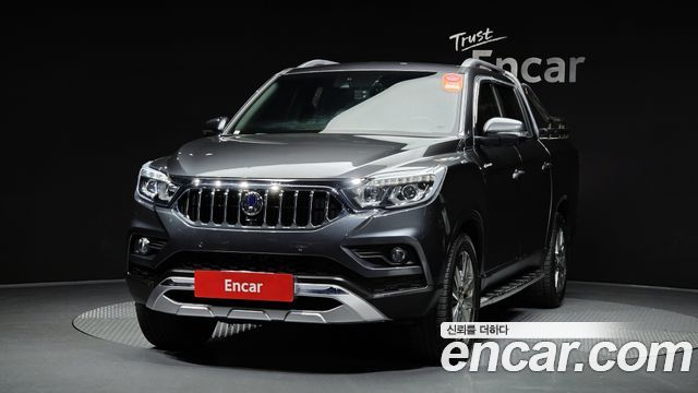 SsangYong Rexton 2019 thumb 2