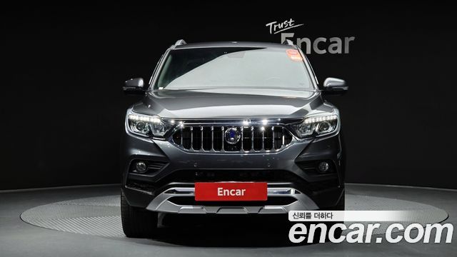 SsangYong Rexton 2019 thumb 4