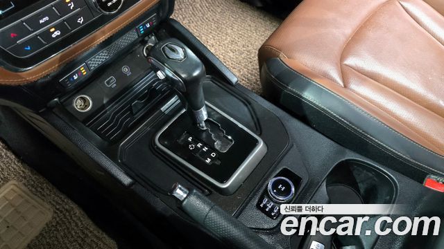 SsangYong Rexton 2019 thumb 9