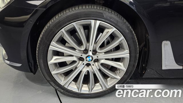 BMW 7 серии 2016 thumb 6