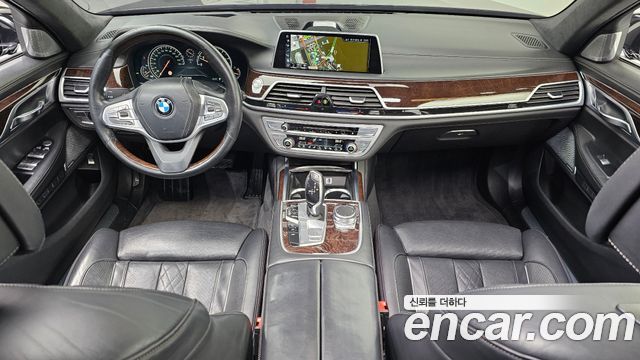 BMW 7 серии 2016 thumb 8