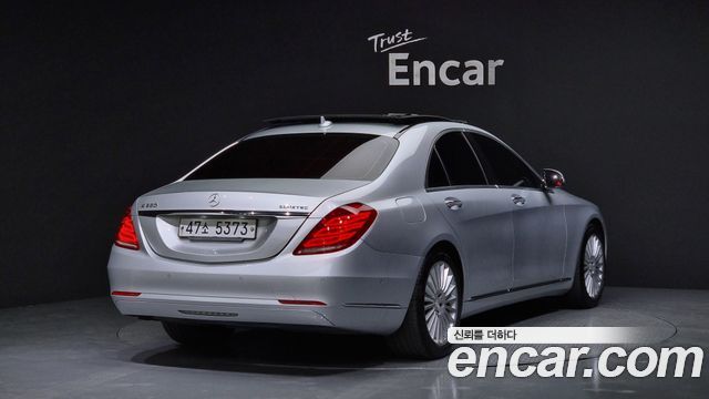 Mercedes-Benz S-Class 2015 thumb 3