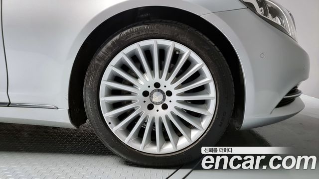 Mercedes-Benz S-Class 2015 thumb 5