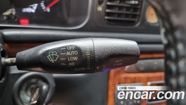 Hyundai Dynasty 2005 thumb 12