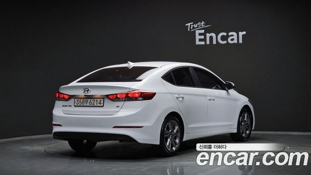 Hyundai Avante 2018 thumb 3