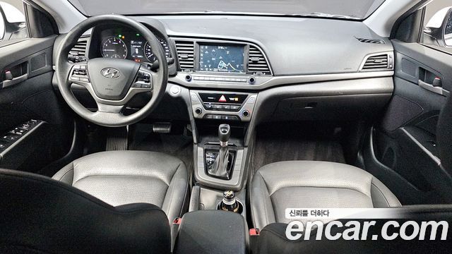 Hyundai Avante 2018 thumb 8