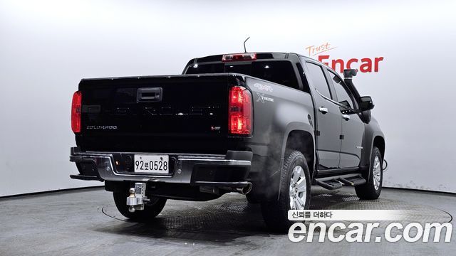 Chevrolet Colorado 2021 thumb 3