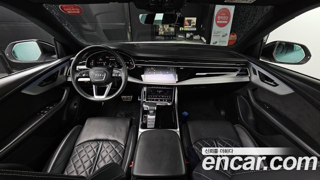 Audi Q8 2021 thumb 7