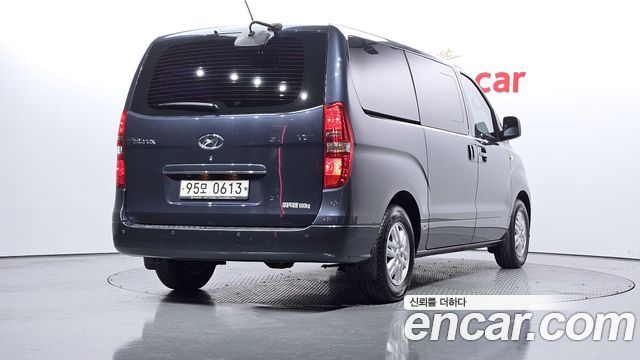 Hyundai Starex 2018 thumb 3
